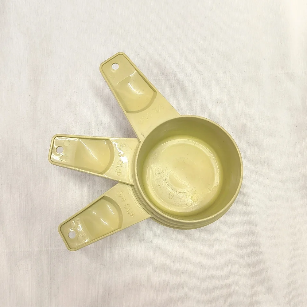 TUPPERWARE | Vintage Yellow Stacking Measuring Cups Set of 3 Retro